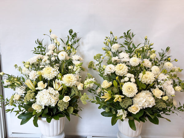 White natural Wedding centerpiece