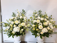 White natural Wedding centerpiece