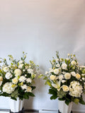 White natural Wedding centerpiece