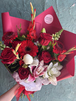 Scarlet romance