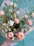 Peach garden rose bouquet