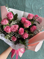 Romantic Pink dozen rose