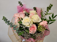 Lovely moments. white & pink roses